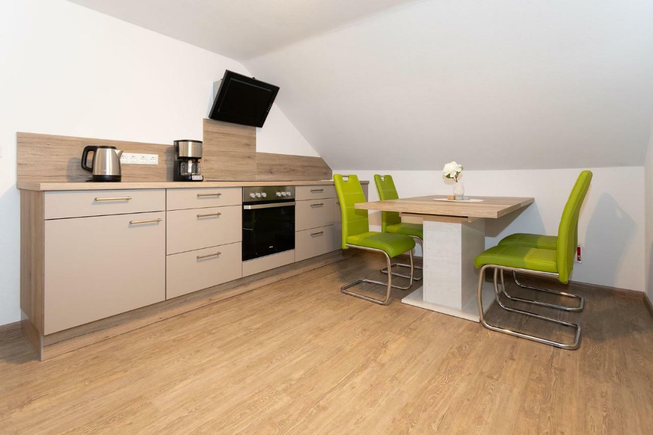 Gaestezimmer - Ferienwohnung 2 - Brauhaus Duerr Dorfprozelten Exterior foto